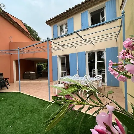 De La Pinede 15 * Grimaud