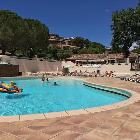 Holiday home De La Pinede 15